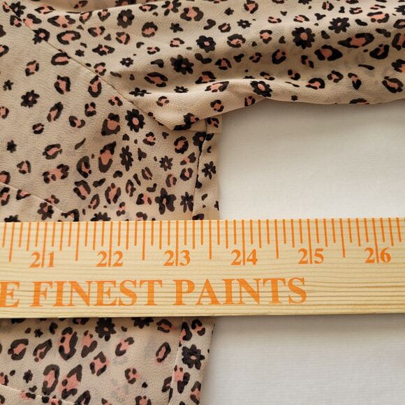 Torrid Womens Blouse Plus Size 1X Chiffon Twist Front Leopard Print Open Sheer - Picture 10 of 11